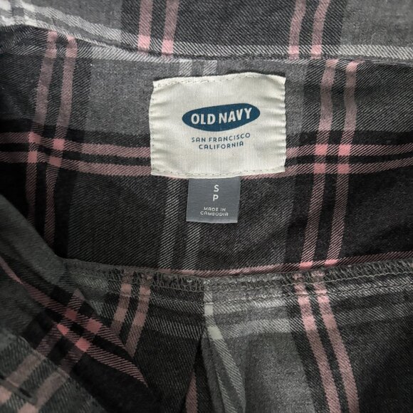 Plaid Flannel Shirt - Buttons - Pockets - Size Small Petite - Old Navy - Picture 4 of 4